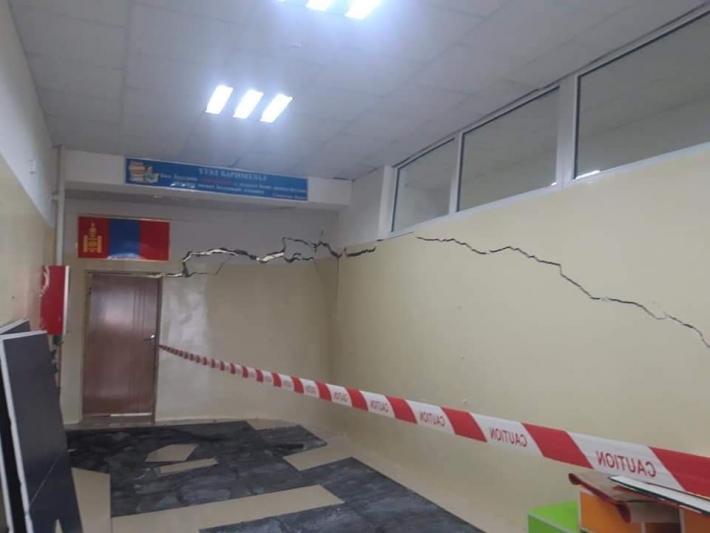 Хичээлийн байранд нь суулт өгсний улмаас 600 гаруй хүүхэд тодорхойгүй хугацаагаар цахимаар хичээллэх боллоо
